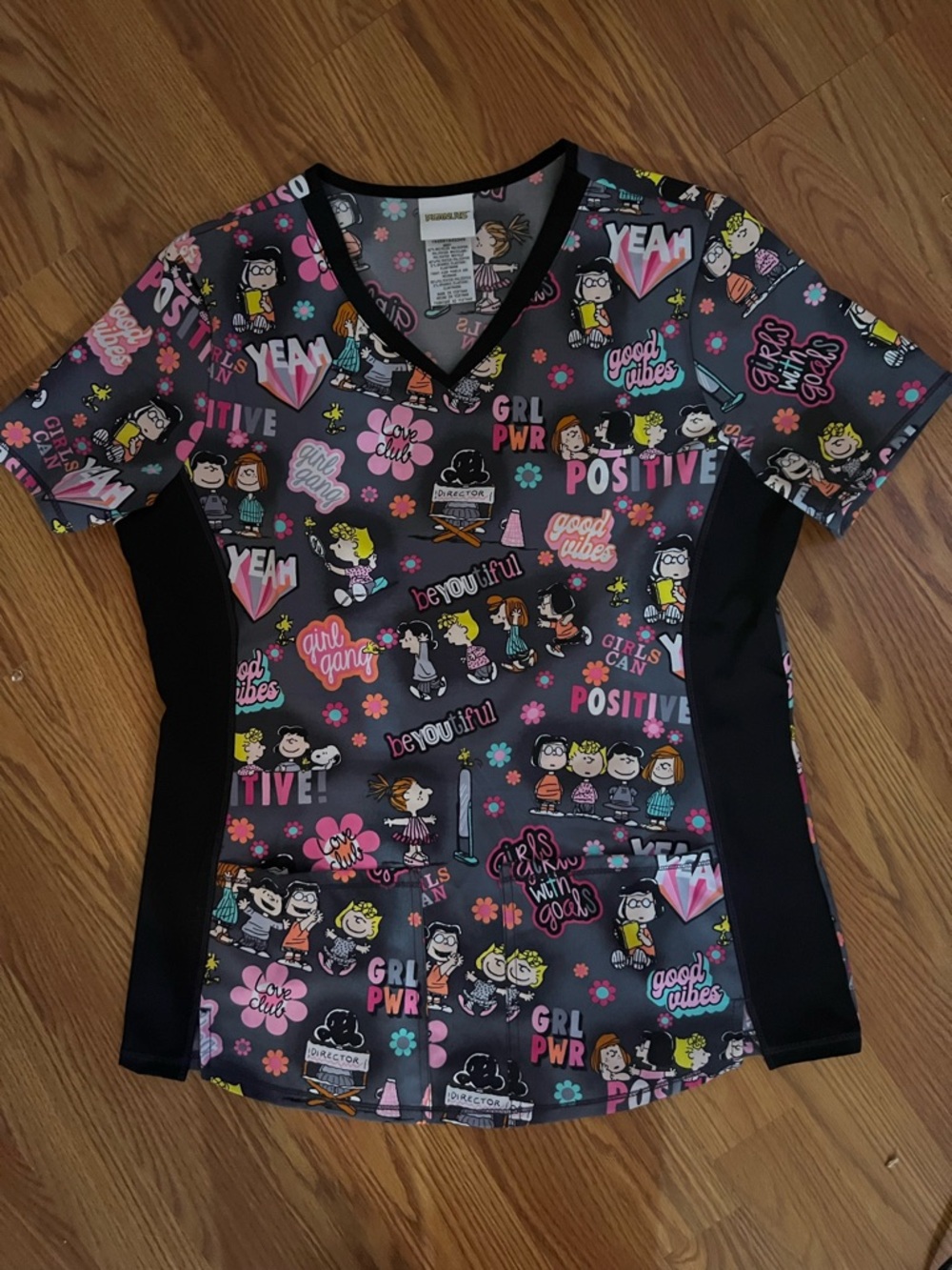 Like new womens small Peanuts snoopy scrub top